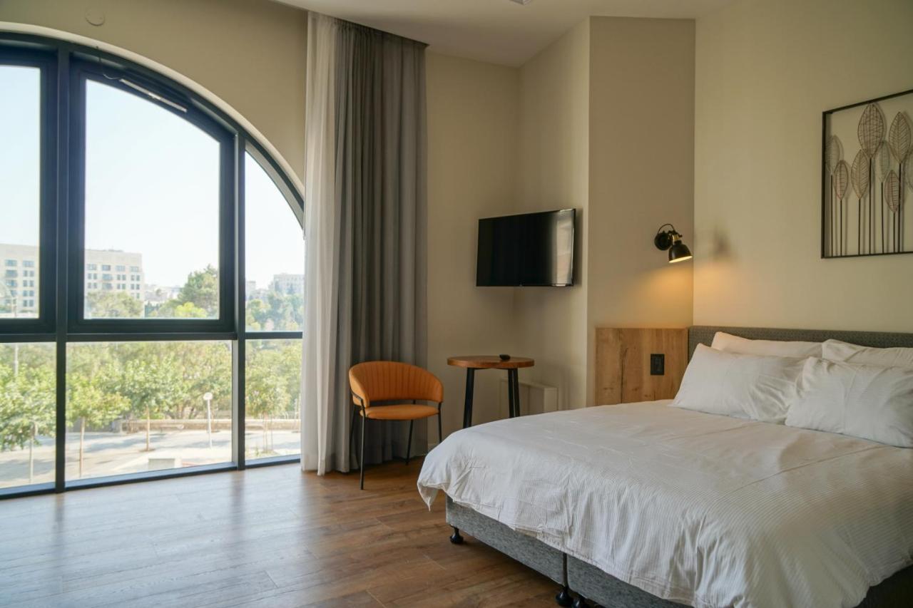 Apartique Hotel Jerusalem Exterior photo