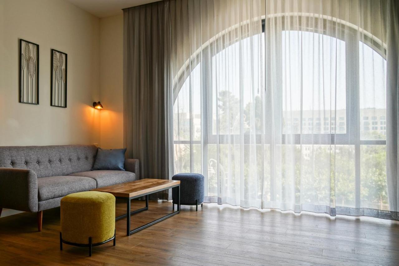 Apartique Hotel Jerusalem Exterior photo
