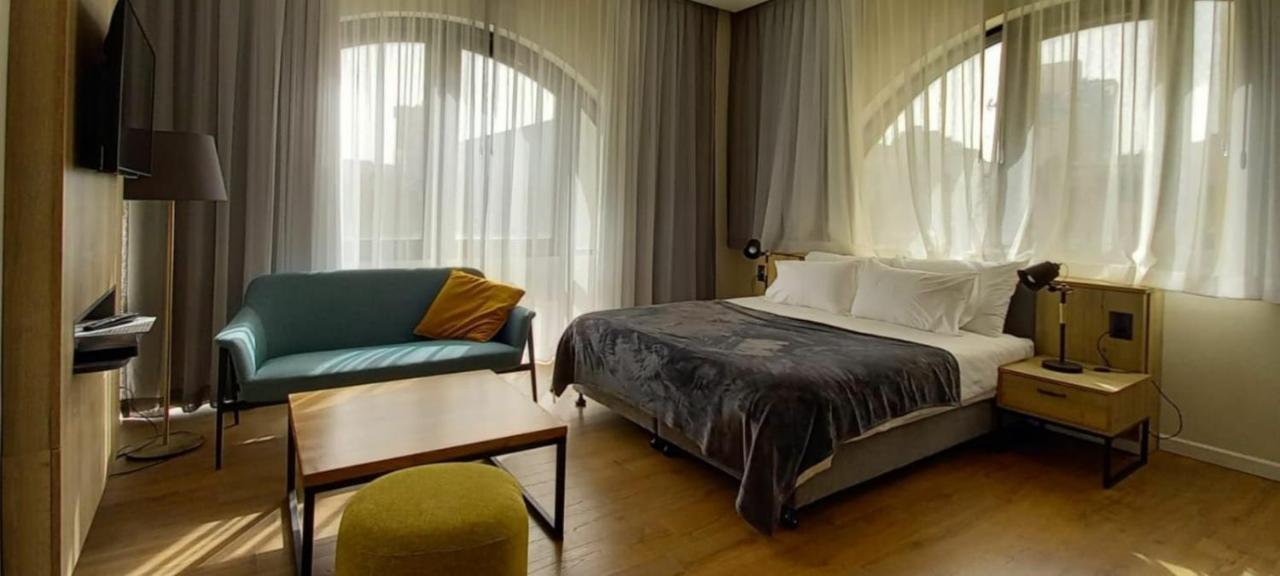 Apartique Hotel Jerusalem Exterior photo